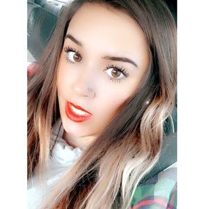 Meet your Posher, Kylee